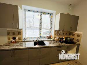 Дом 93м&sup2;, 2-этажный, участок 6 сот.  