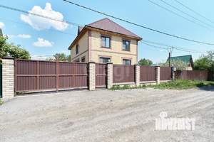 Дом 180м², 2-этажный, участок 9 сот.  