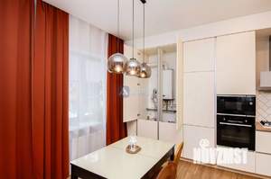 Таунхаус 141м&sup2;, 3-этажный, участок 1 сот.  