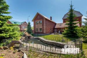 Коттедж 319м², 3-этажный, участок 15 сот.  