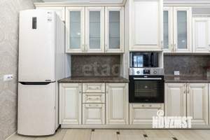 Дом 300м&sup2;, 2-этажный, участок 12 сот.  