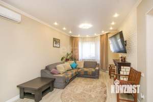 Дом 132м², 2-этажный, участок 6 сот.  