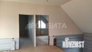 Дом 215м&sup2;, 2-этажный, участок 11 сот.  