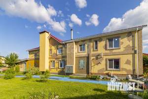 Дом 365м&sup2;, 2-этажный, участок 10 сот.  