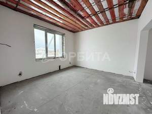 Дом 77м², 5-этажный, участок 6 сот.  