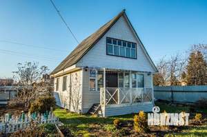 Дом 100м&sup2;, 2-этажный, участок 8 сот.  