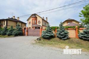 Коттедж 264м&sup2;, 3-этажный, участок 14 сот.  