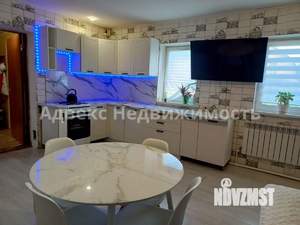 Дом 100м², 2-этажный, участок 6 сот.  