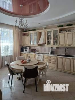 Таунхаус 330м², 2-этажный, участок 4 сот.  