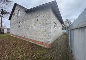 Дом 130м², 2-этажный, участок 6 сот.  