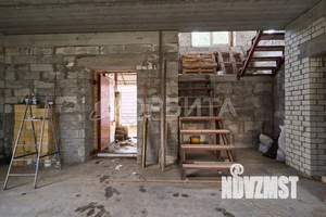 Дом 230м², 2-этажный, участок 6 сот.  