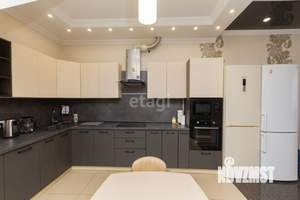 Дом 180м&sup2;, 2-этажный, участок 9 сот.  