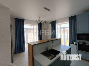 Дом 220м&sup2;, 2-этажный, участок 9 сот.  