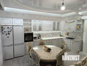 Дом 197м&sup2;, 2-этажный, участок 9 сот.  