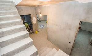 Дом 160м&sup2;, 2-этажный, участок 5 сот.  