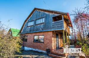 Дом 100м², 2-этажный, участок 6 сот.  