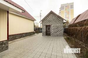 Дом 227м&sup2;, 2-этажный, участок 15 сот.  