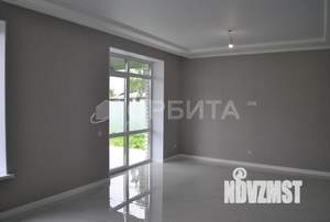 Дом 130м&sup2;, 2-этажный, участок 5 сот.  