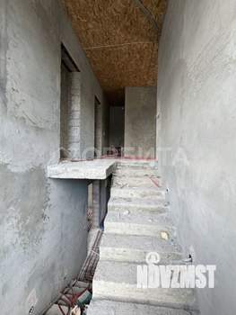 Дом 222м&sup2;, 2-этажный, участок 6 сот.  