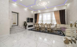 Дом 308м&sup2;, 3-этажный, участок 5 сот.  