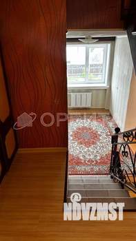 Дом 200м², 2-этажный, участок 10 сот.  