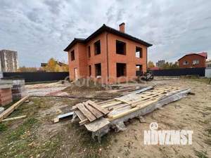 Дом 220м², 2-этажный, участок 12 сот.  