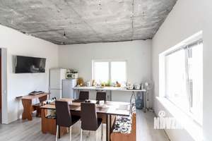 Дом 222м&sup2;, 2-этажный, участок 6 сот.  