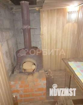 Дом 30м&sup2;, 2-этажный, участок 7 сот.  