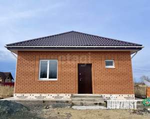 Дом 100м&sup2;, 1-этажный, участок 5 сот.  