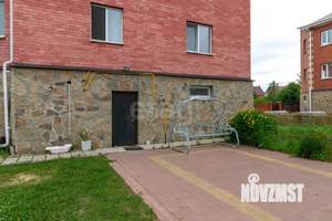 Дом 274м², 3-этажный, участок 10 сот.  