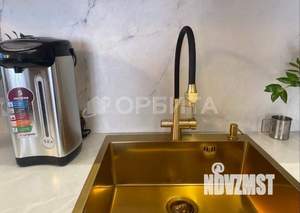 Дом 200м&sup2;, 2-этажный, участок 5 сот.  