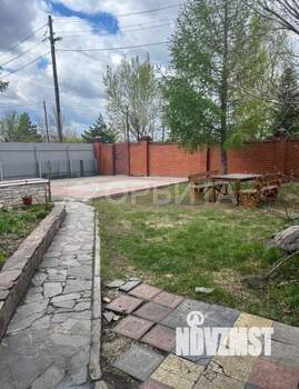 Дом 244м², 2-этажный, участок 10 сот.  
