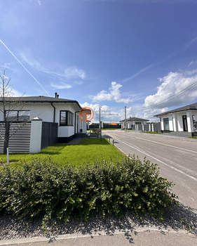 Дом 100м&sup2;, 1-этажный, участок 7 сот.  