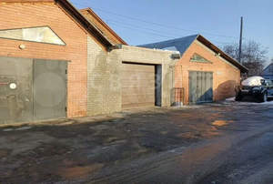 Дом 760м&sup2;, 3-этажный, участок 8 сот.  