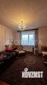 Дом 200м², 2-этажный, участок 10 сот.  