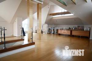 Дом 354м&sup2;, 2-этажный, участок 16 сот.  