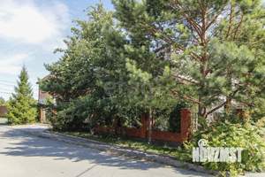 Дом 378м&sup2;, 2-этажный, участок 10 сот.  