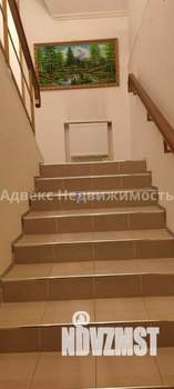 Коттедж 210м², 2-этажный, участок 10 сот.  