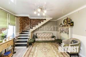 Дом 128м&sup2;, 2-этажный, участок 5 сот.  