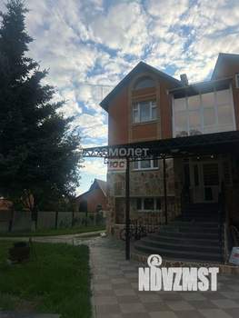 Коттедж 500м², 3-этажный, участок 15 сот.  