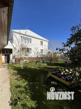 Дом 539м&sup2;, 2-этажный, участок 12 сот.  