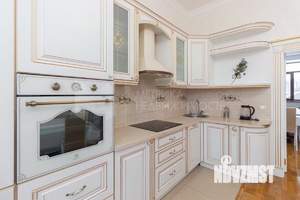 Коттедж 382м&sup2;, 3-этажный, участок 15 сот.  