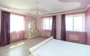 Дом 256м&sup2;, 2-этажный, участок 14 сот.  