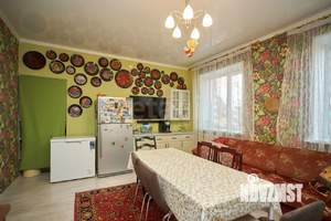 Дом 470м², 3-этажный, участок 12 сот.  