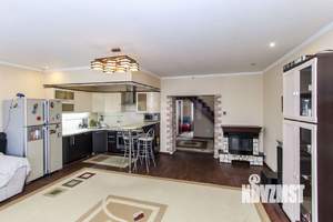 Дом 107м&sup2;, 2-этажный, участок 11 сот.  