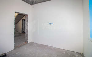 Дом 182м&sup2;, 2-этажный, участок 4 сот.  