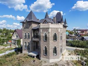 Дом 420м², 3-этажный, участок 12 сот.  