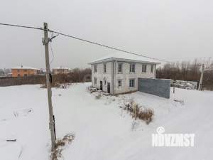 Дом 100м&sup2;, 2-этажный, участок 5 сот.  