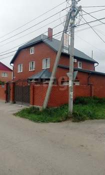 Дом 360м², 2-этажный, участок 10 сот.  