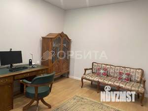 Дом 220м², 2-этажный, участок 6 сот.  